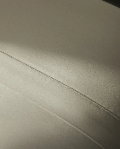 Flat Sheets*ZARA Home (300 Thread Count) Cotton Sateen Flat Sheet Blanco