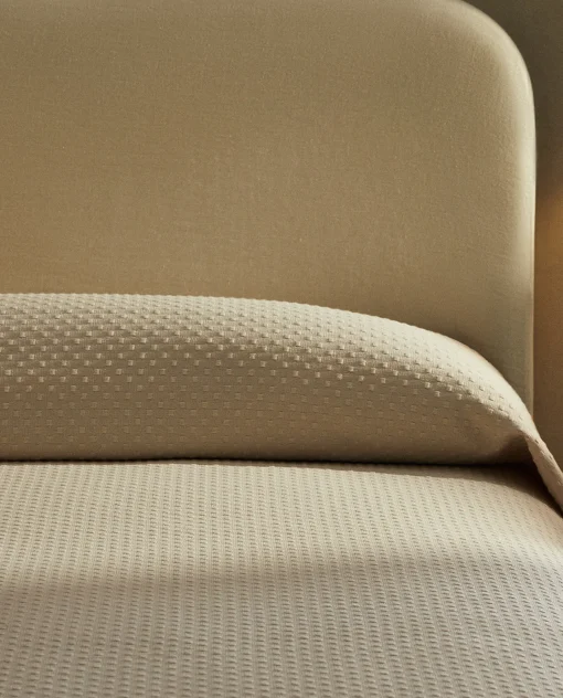 Bedspreads*ZARA Home Bedspread With Polka Dot Design Beige