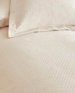 Bedspreads*ZARA Home Bedspread With Polka Dot Design Beige