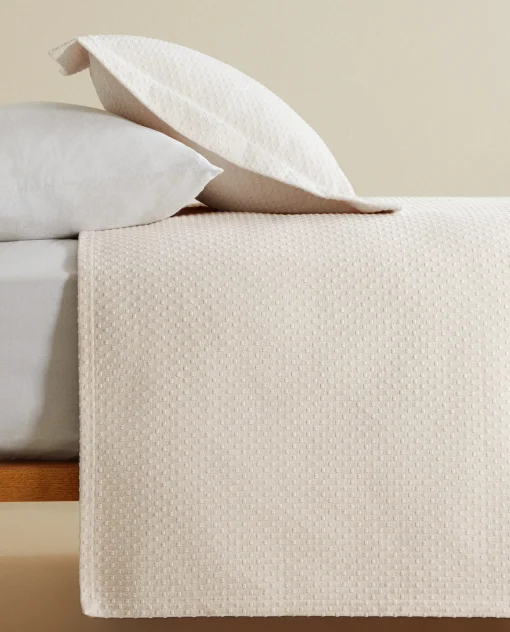 Bedspreads*ZARA Home Bedspread With Polka Dot Design Beige