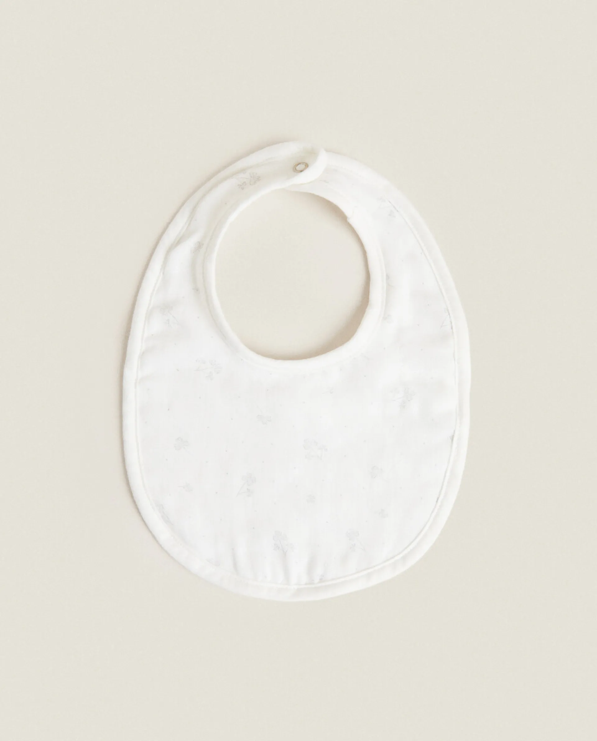 Accessories*ZARA Home Chiffon Clover Bib White
