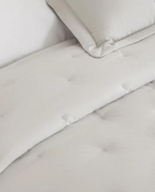 Quilts*ZARA Home Dotted Quilt Grey