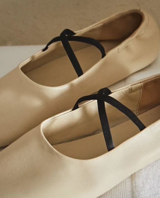 Woman*ZARA Home Leather Ballet Flats With A High Vamp Ecru