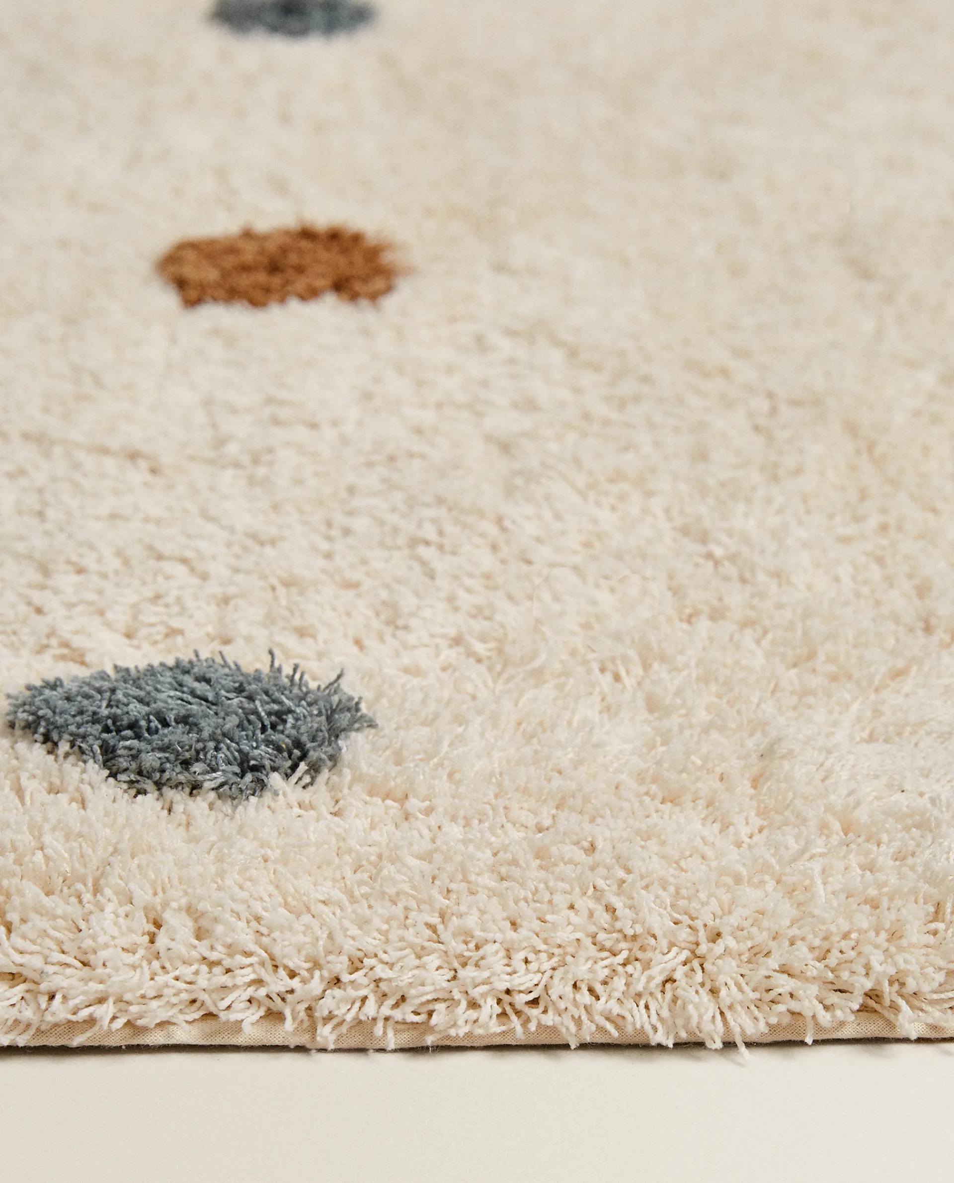 Rugs*ZARA Home Multicolored Dotted Rug Cream