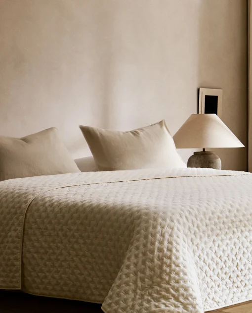 Quilts*ZARA Home Quilted Quilt With Dots Cream