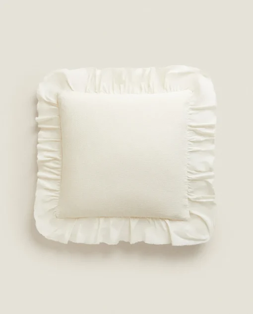 Bedspreads*ZARA Home Throw Pillow With Ruffle Trim Cream
