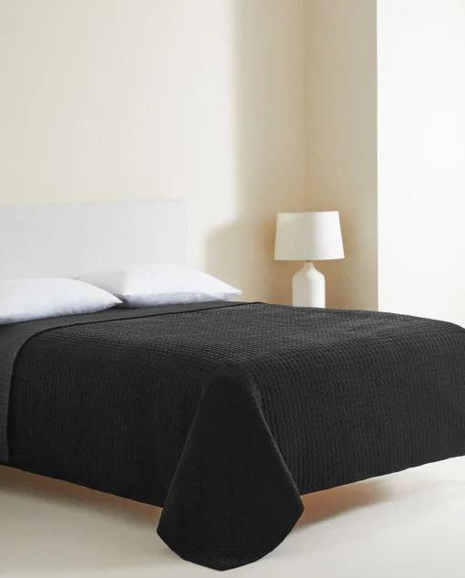 Quilts*ZARA Home Velvet Quilt Black
