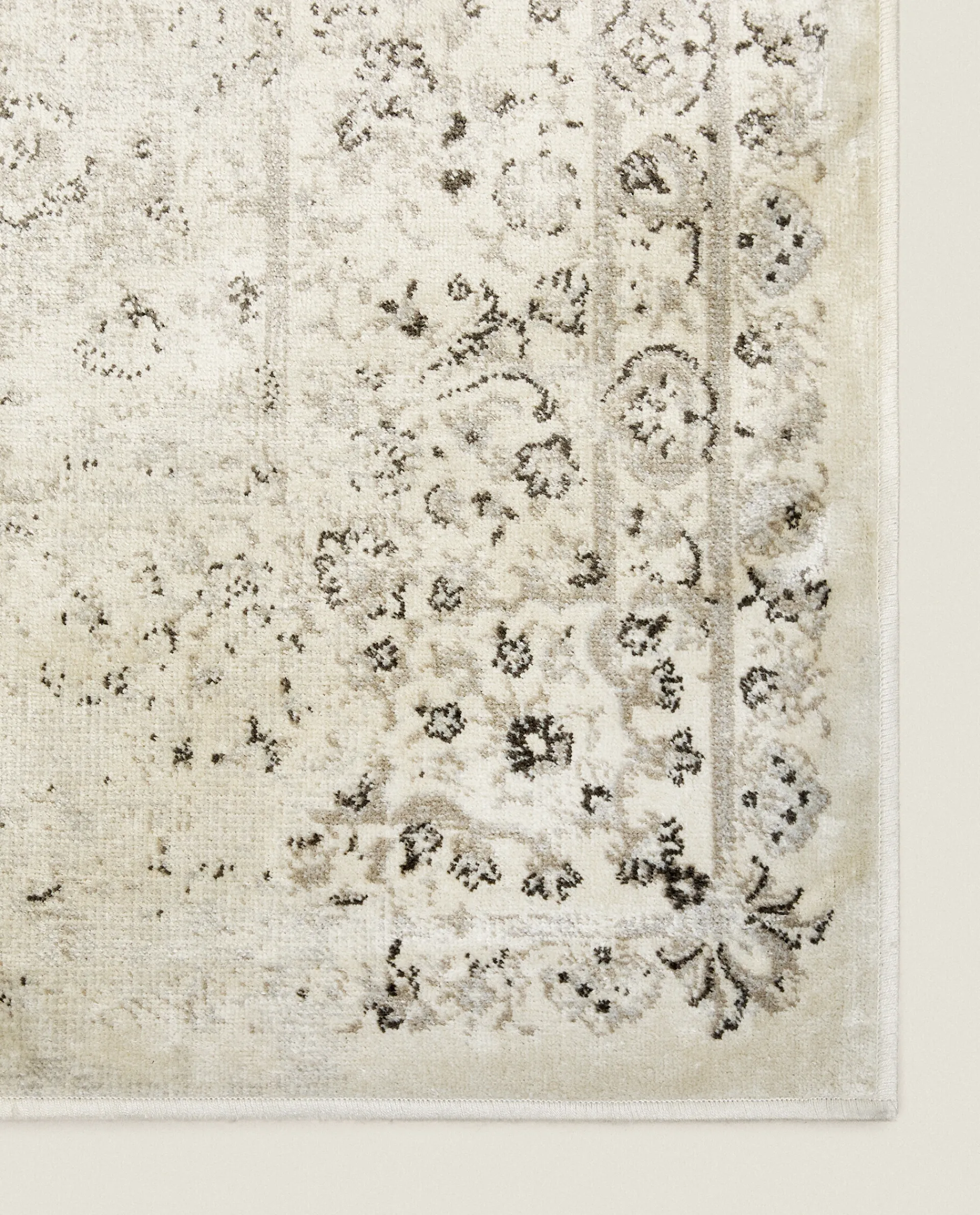 Vintage Design*ZARA Home Vintage-Effect Rug Beige