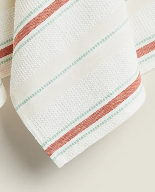 Kitchen Towels, Aprons And Bags*ZARA Home Waffle-Knit Cotton Kitchen Towel With Stripes (Pack Of 2) Cream