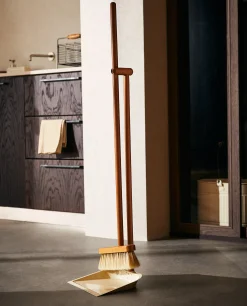 Cleaning*ZARA Home Wooden Dustpan And Brush Set White